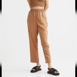Lyocell pants perfect for spring and summer